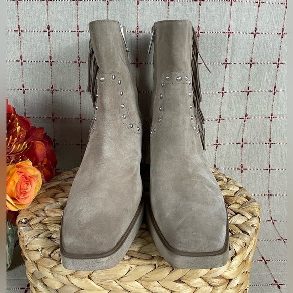 Sam Edelman “Bernie” Fringe Suede Ankle Boots Size 8 Boho Western EUR 38 NWOB - Picture 3 of 9